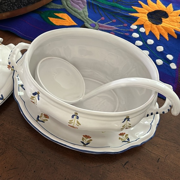 Cantagalli Soup with Ladle NEW - Picture 2 of 4